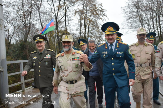 Iran, Azerbaijan border guard chiefs meet in Astara