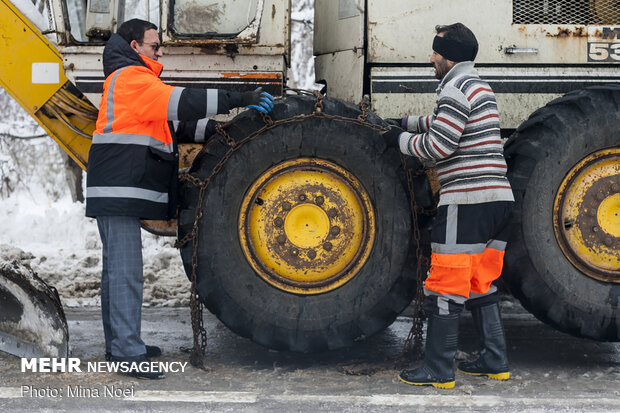 Road crew clearing snow in East Azerbaijan prov.