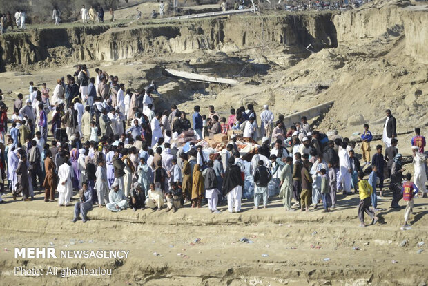 Relief-rendering situation in flood-hit areas in Sistan and Baluchestan prov.