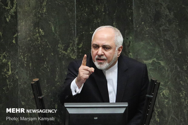 イランとの直接対話についてのトランプの夢「希望的観測」：ザリフ