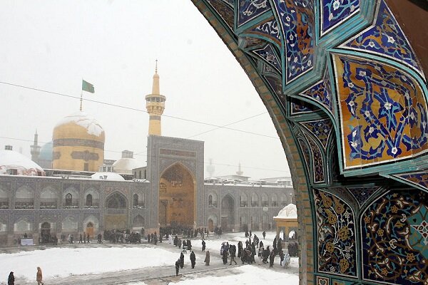 فیلم بارش برف در حرم علی بن موسی الرضا(ع)