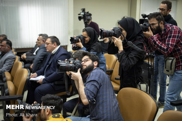 عکاسان خبری در دادگاه رسیدگی به اتهامات علی دیواندری