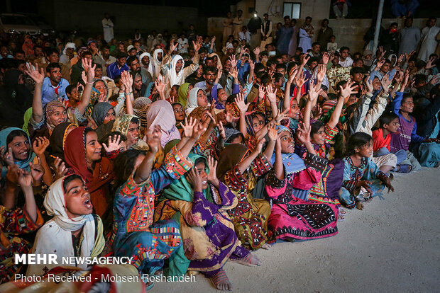 حضور گروه‌های فرهنگی در مناطق سیل‌زده سیستان و بلوچستان