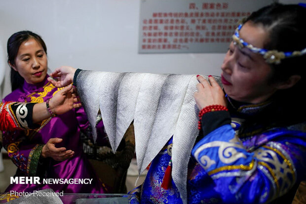 دوخت لباس با پوست ماهی در چین