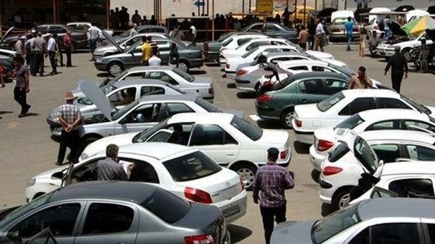 ضرورت تسریع در انتقال نمایشگاه‌های خودرو به خارج شهر تبریز