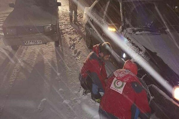 ۳۰۸ خودرو گرفتار در برف و کولاک رهاسازی شدند