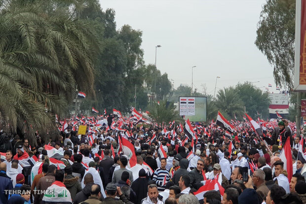 Iraqi demonstrators call for U.S. troop expulsion