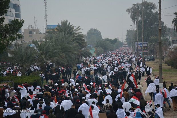 Iraqi demonstrators call for U.S. troop expulsion