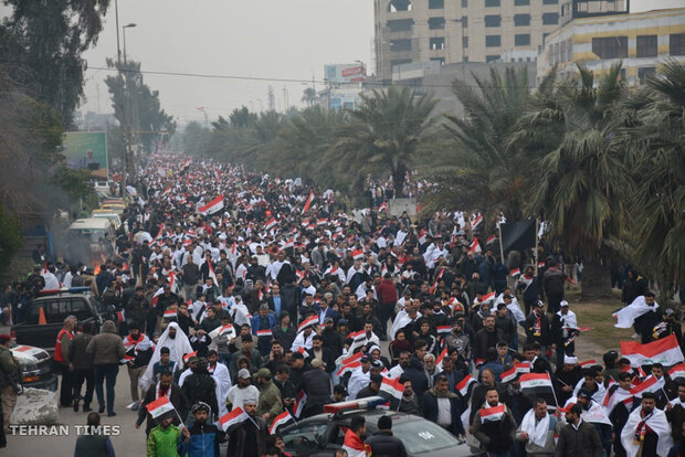 Iraqi demonstrators call for U.S. troop expulsion