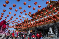 Çin, üç yılın sonunda yabancı turistlere kapılarını açıyor