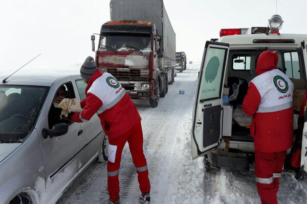 امدادرسانی به بیش از ۳ هزار نفر در برف و کولاک