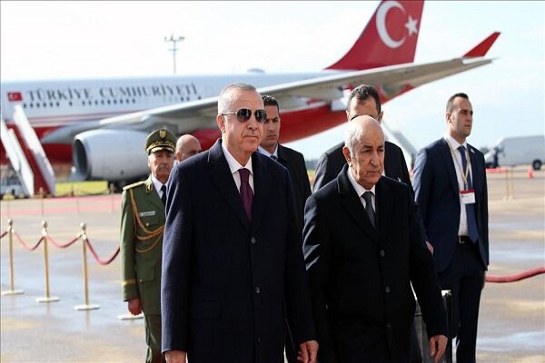 ترک صدر اردوغان الجزائر پہنچ گئے