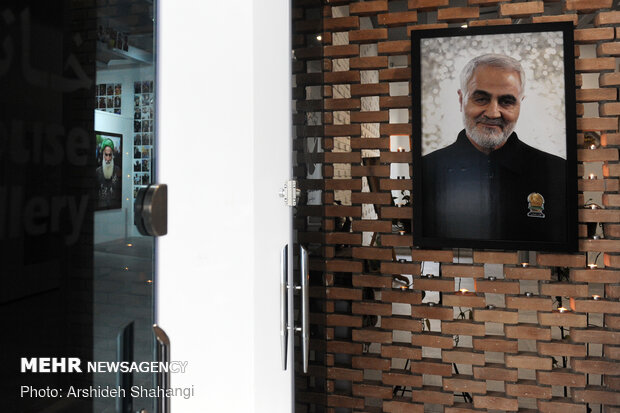 نمایشگاه عکس های پرتره از حاضران در راهپیمایی اربعین حسینی