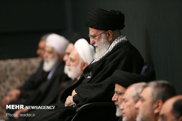 Leader hosts mourning ceremony for Hazrat Fatemeh 