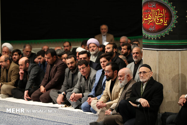 Leader hosts mourning ceremony for Hazrat Fatemeh 