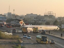 یک هواپیمای مسافربری در ماهشهر سقوط کرد