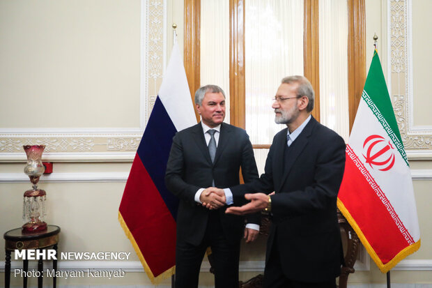 دیدار رئیس دومای روسیه با علی لاریجانی