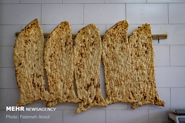 نان ملی سنگک