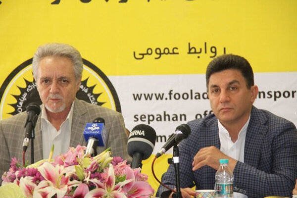 قرارداد قلعه‌نویی «بند» تیم ملی ندارد/ فدراسیون فوتبال باید با ما مذاکره کند
