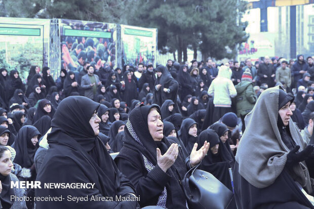Tehraners mourn for martyrdom anniversary of Hazrat Fatemeh (BPUH)