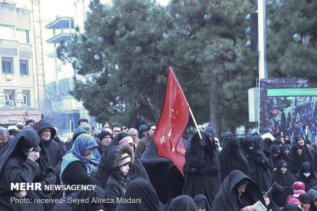 Tehraners mourn for martyrdom anniversary of Hazrat Fatemeh (BPUH)
