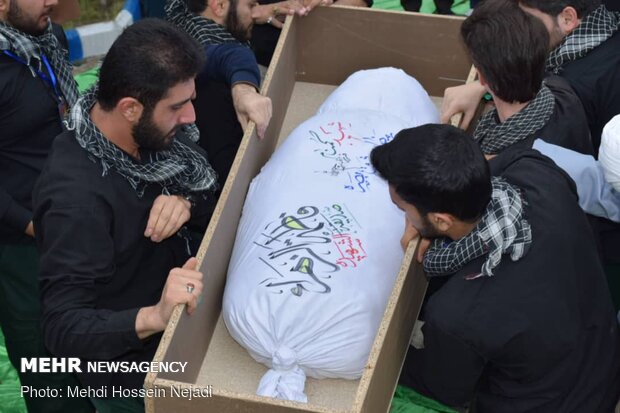 Funeral procession of an unknown martyr in Gilan prov. 