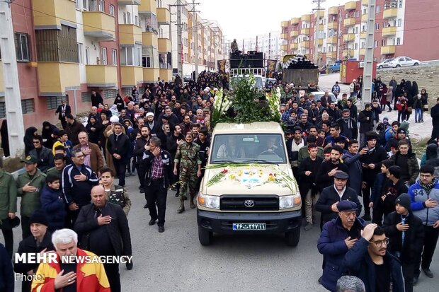 پیکر مطهر دو شهید گمنام در ماهدشت کرج تشییع شد - خبرگزاری مهر | اخبار ایران  و جهان | Mehr News Agency