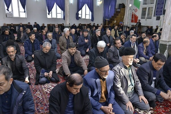 برگزاری مراسم بزرگداشت شهید قاسم سلیمانی در مسجد جامع باسمنج - خبرگزاری مهر  | اخبار ایران و جهان | Mehr News Agency
