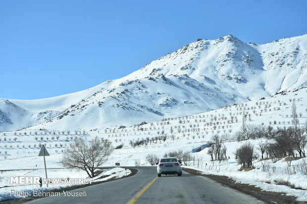 تفریحات زمستانی در پیست شهدای سربند