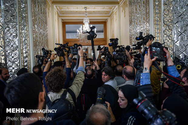 FM Zarif holds meeting with EU’s Borrell
