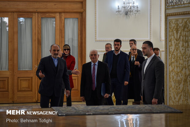 FM Zarif holds meeting with EU’s Borrell
