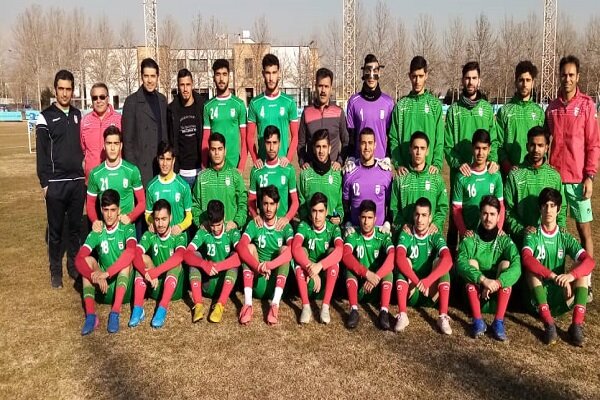 حضور مهاجم پرسپولیس در تمرین تیم فوتبال جوانان ایران