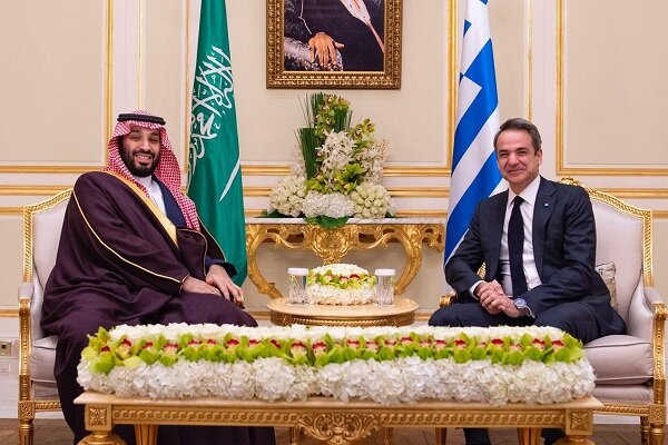 نخست وزیر یونان با ولیعهد عربستان دیدار و گفتگو کرد