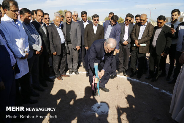 دومین روز سفر وزیر بهداشت به هرمزگان