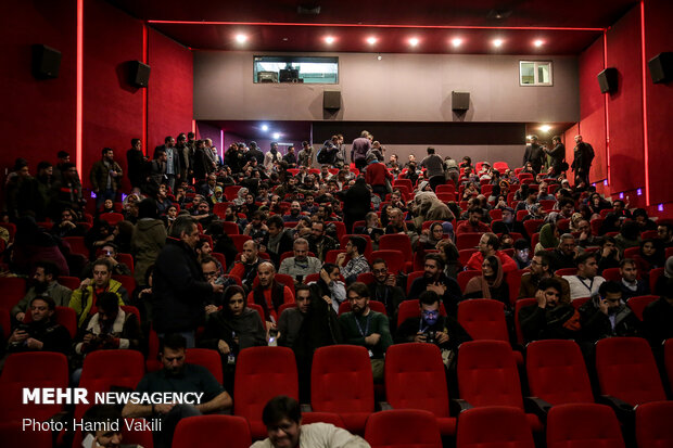 حاشیه های چهارمین روز از سی و هشتمین جشنواره فیلم فجر