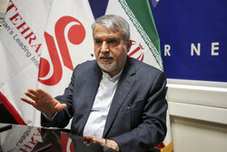 وزير الثقافة الايراني يدعو لاغتنام فرصة البقاء في المنزل للمطالعة