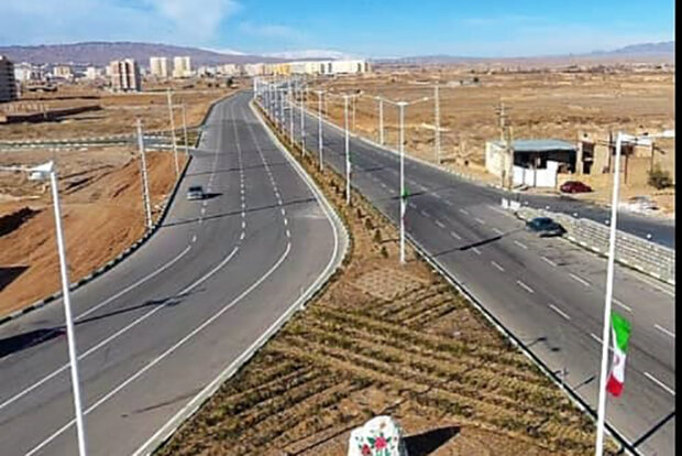 بررسی تمهیدات انحراف ترافیک در تقاطع شهید رستگار و آزادگان