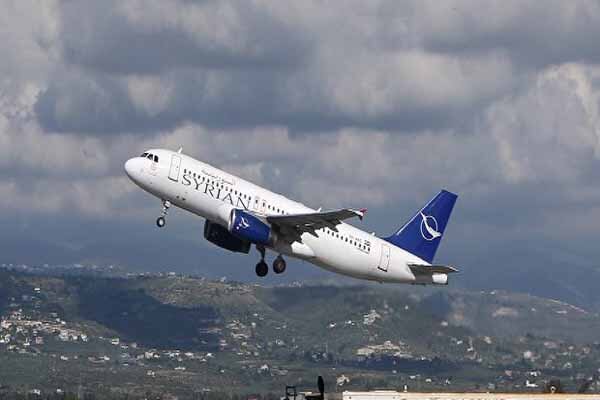 اسرائیل کے فضائی حملے میں مسافر بردار طیارہ بال بال بچ گیا