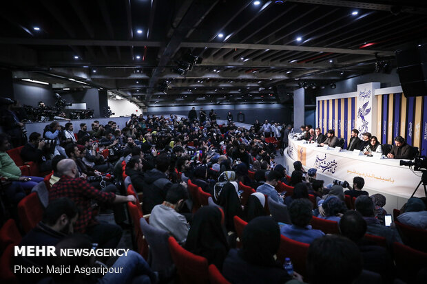 نشست فیلم «لباس شخصی» به کارگردانی امیرعباس ربیعی