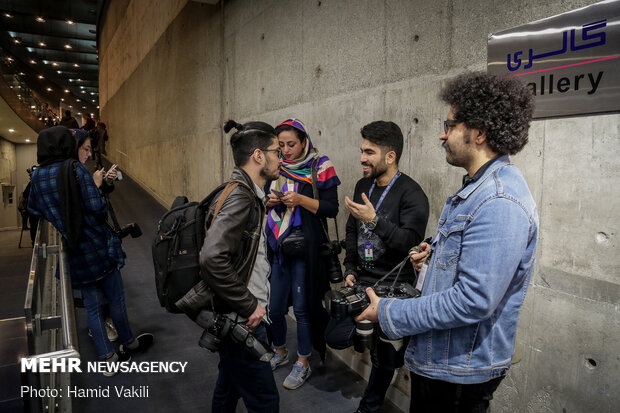 حاشیه های هفتمین روز از سی و هشتمین جشنواره فیلم فجر