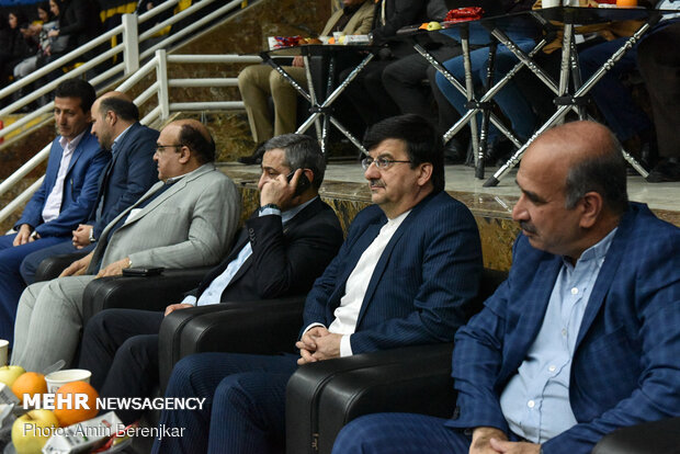 Fajr Intl. Badminton C’ships in Shiraz