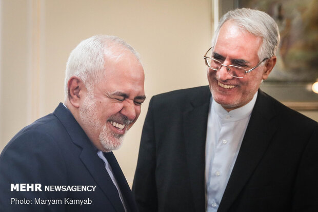 Zarif, Pedersen meet inTehran