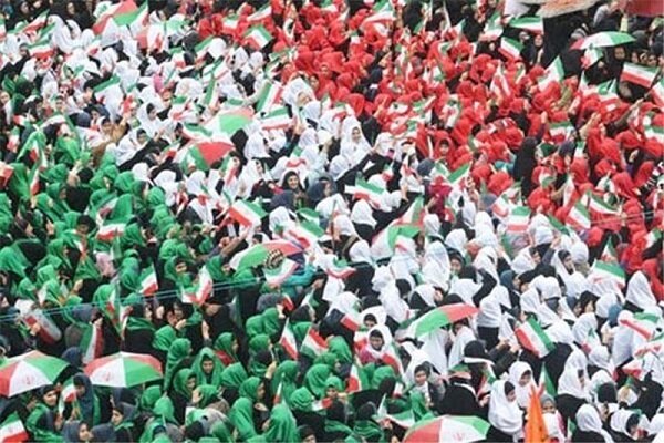 حماسه حضور مردم میانه در راهپیمایی ۲۲ بهمن