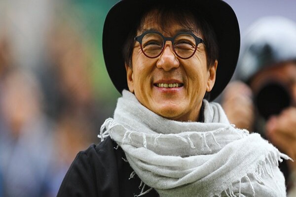 Jackie Chan, "Çin Komünist Partisi'ne katılmak istediğini" açıkladı