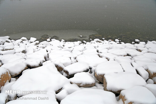 Heavy snow, freezing weather prompts closure of schools in Ardebil Prov.
