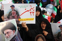 سمنان میں 22 بہمن کی مناسبت سے عظيم الشان ریلی