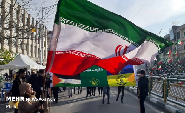 Massive turnout of people to mark 41st victory anniversary of Islamic Revolution