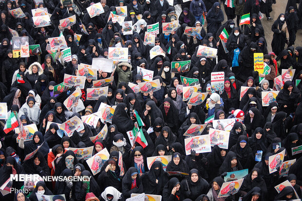 راهپیمایی باشکوه ۲۲بهمن در همدان