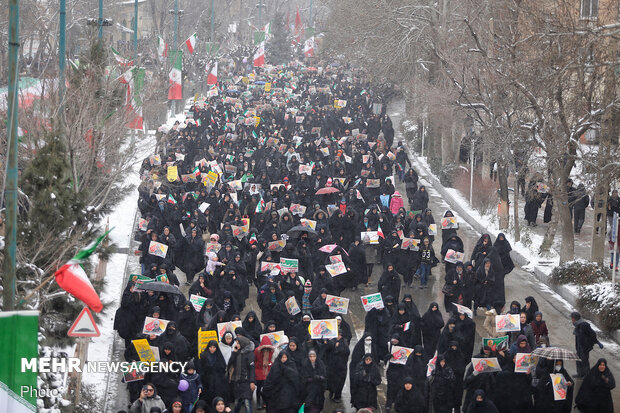 People in Hamedan mark 41st victory anniversary of Islamic Revolution