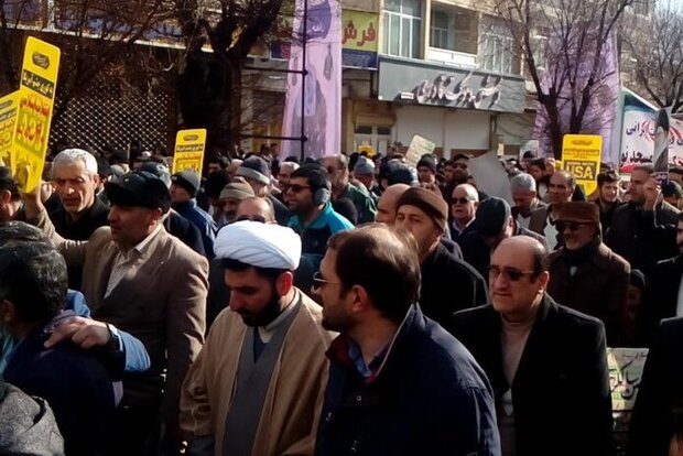 حضور پرشور مردم چهارمحال و بختیاری در راهپیمایی ۲۲ بهمن